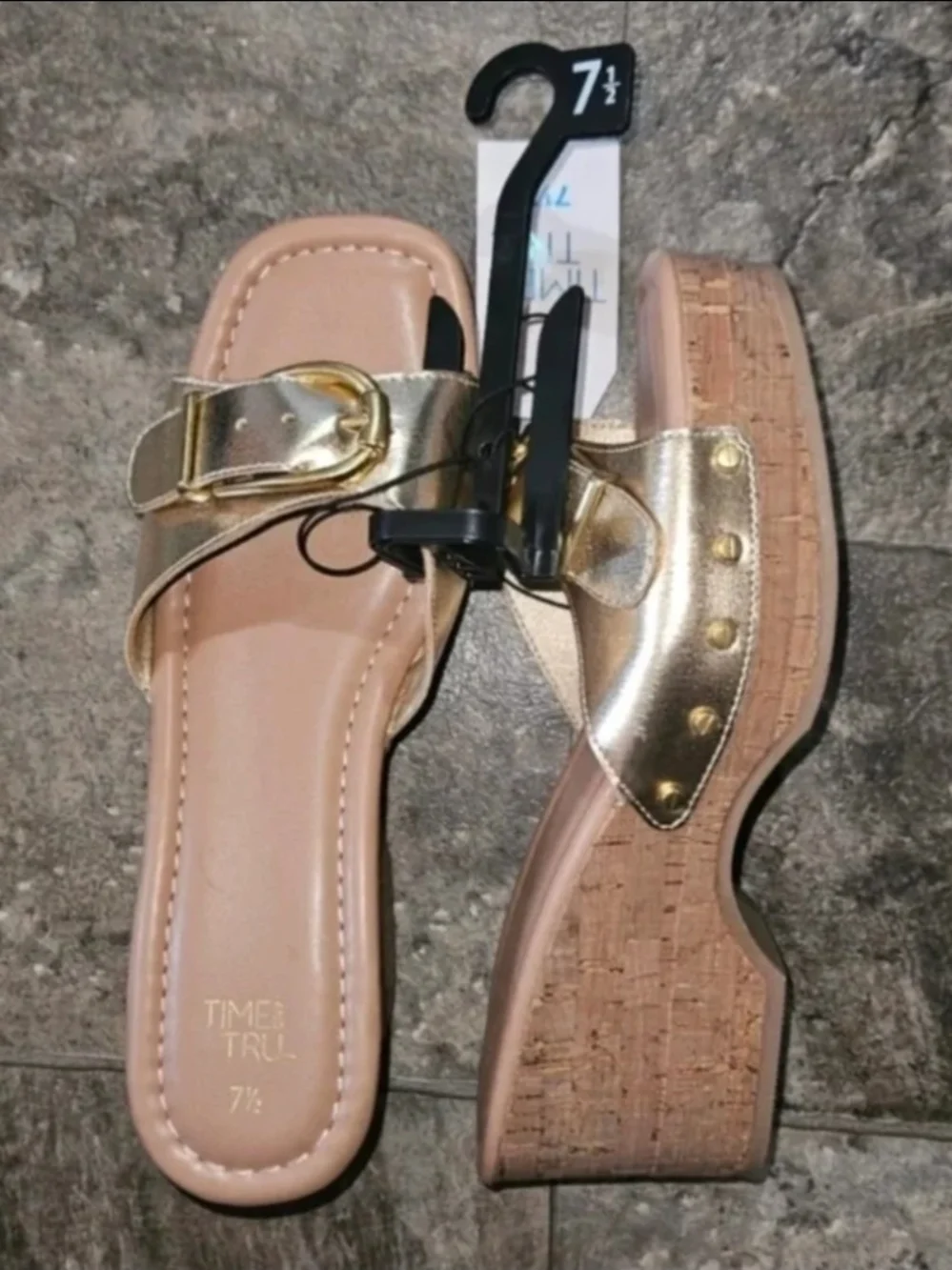 Time and Tru Women's Buckle Cork Platform Sandals In Metallic Gold NWT Size 7.5